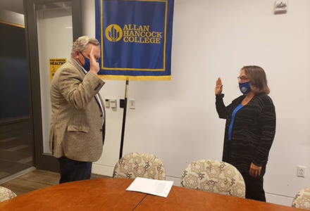 Suzanne Levy is sworn in as a new AHC Trustee.